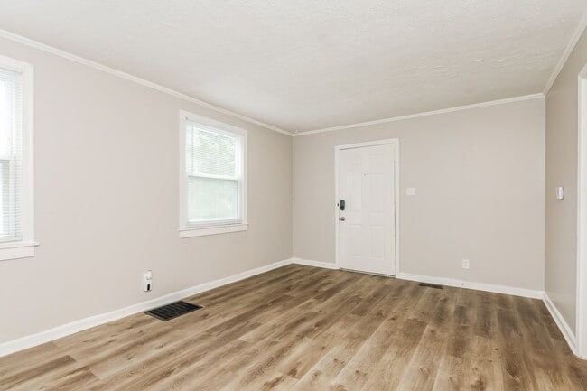 Building Photo - 4632 St Johns Ave