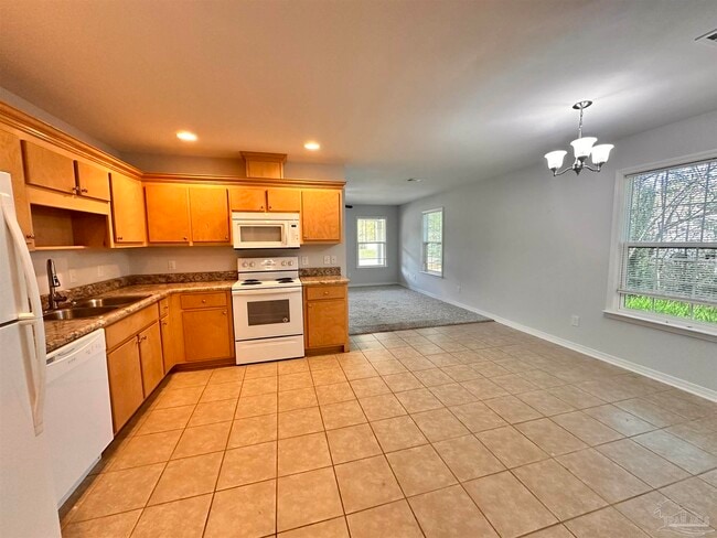 Building Photo - 4780 Oakland Dr