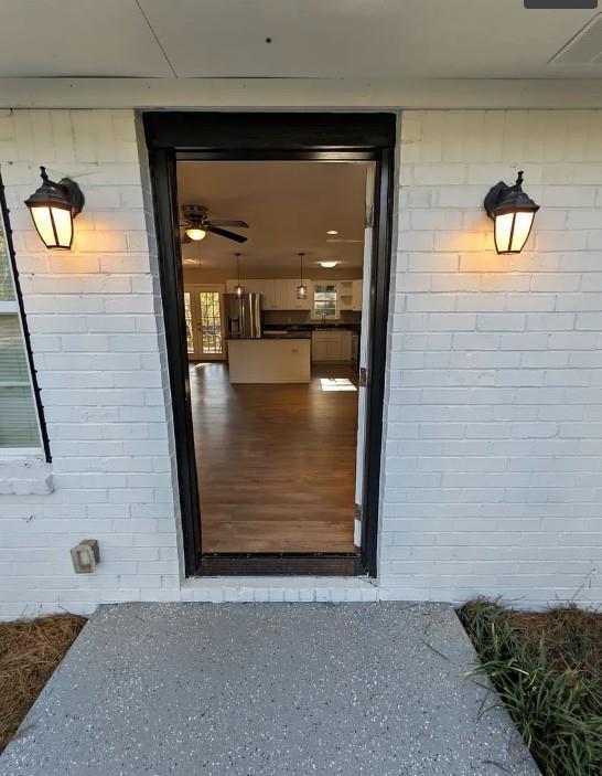 Building Photo - 537 Eastside Dr