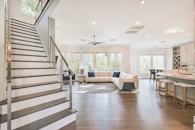 Building Photo - 12636 Briar Patch Dr