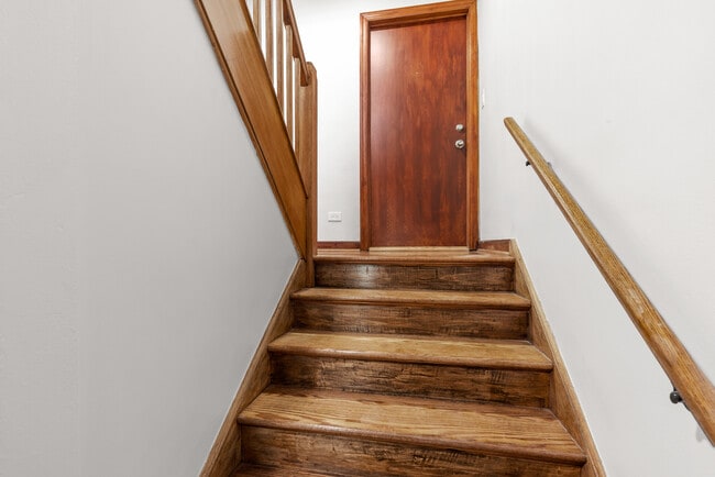 Building Photo - 236 Callan Ave