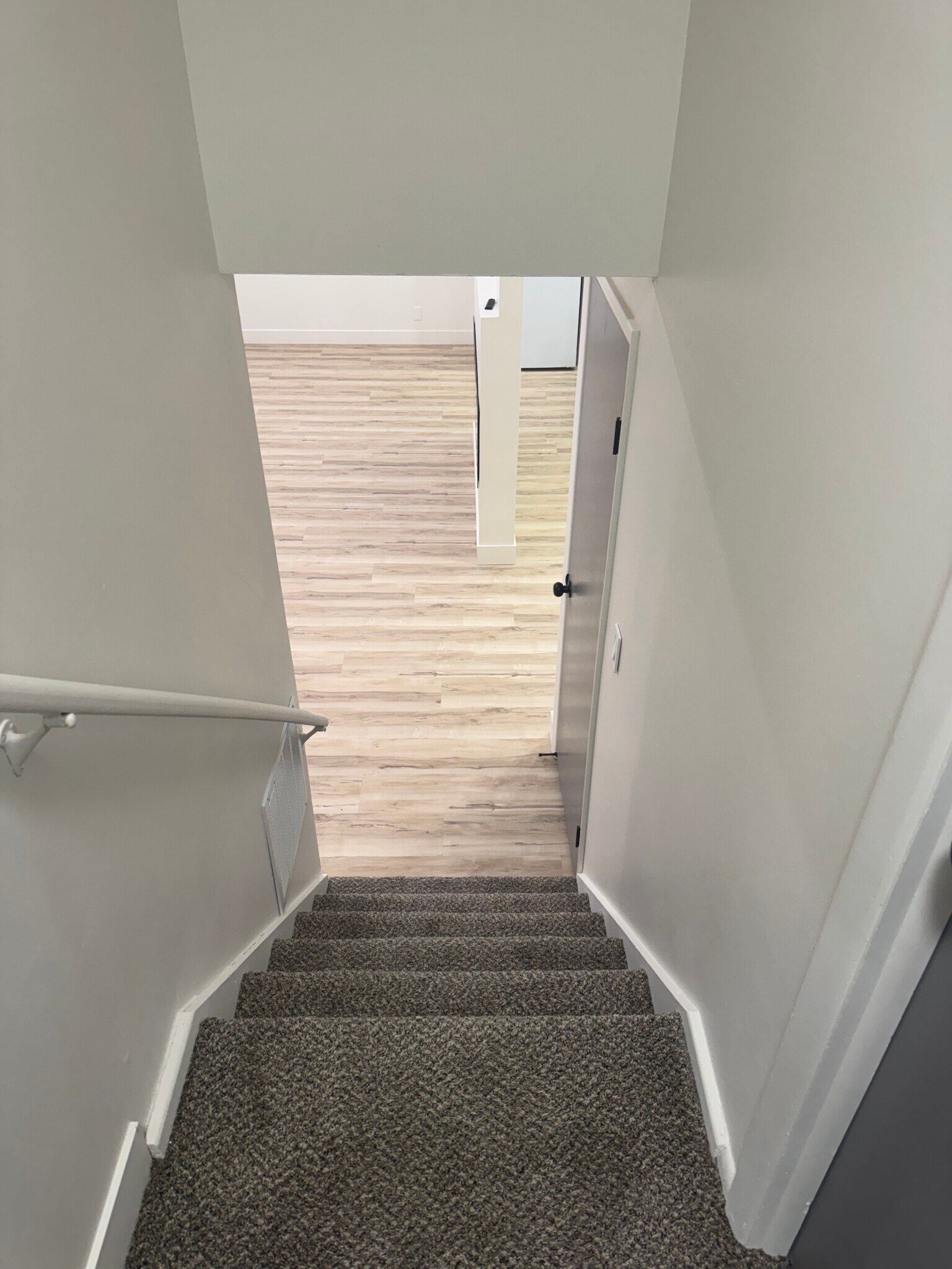 Building Photo - 2171 W Kirkham Way