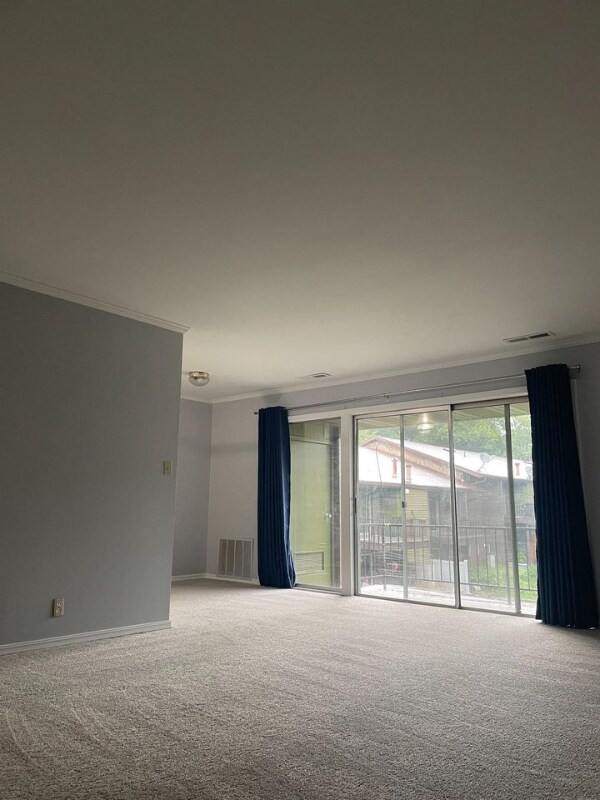 Building Photo - 2500 Topsfield Rd