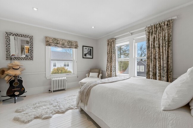 Building Photo - 13 Lockwood Ave