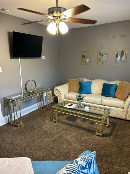 Building Photo - 3221 Herbert Ave