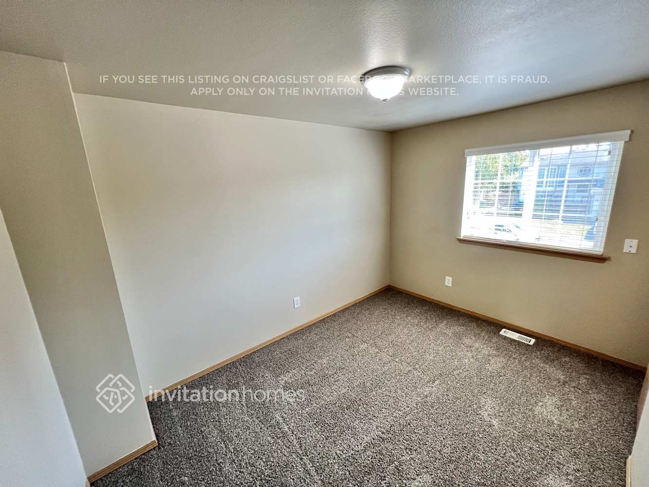 Building Photo - 6316 56th Dr NE