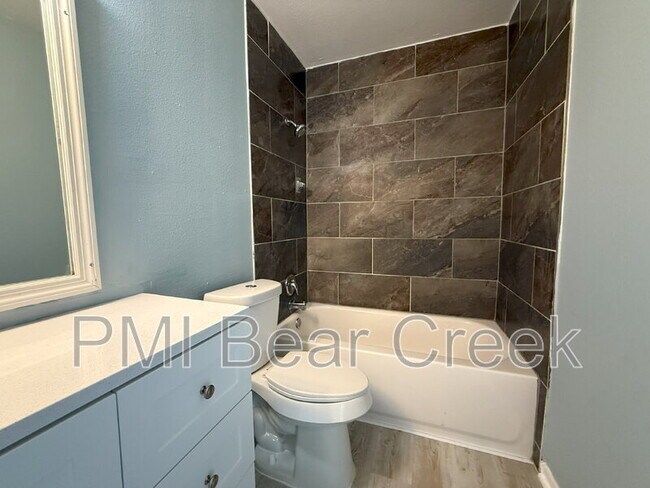 Building Photo - 8523 Hearth Dr