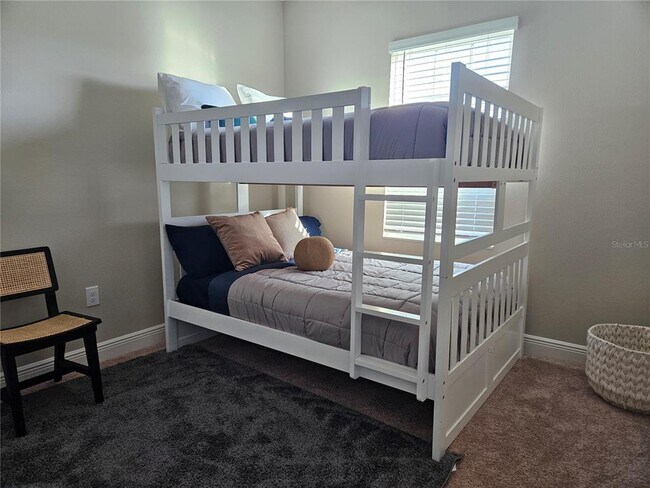 Building Photo - 7853 Somersworth Dr