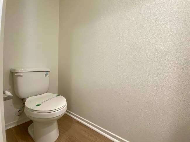Building Photo - 3 bed, 3.5bath wihtin The Pacific Ridge Community in Oceanside