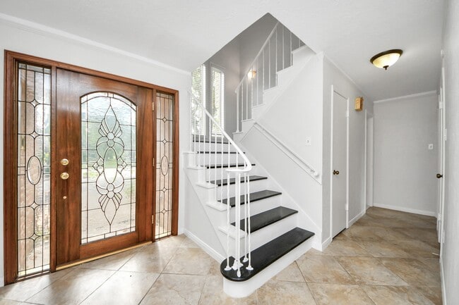 Building Photo - 3410 Crow Valley Dr