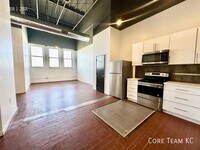 Building Photo - 1180 E 30th St