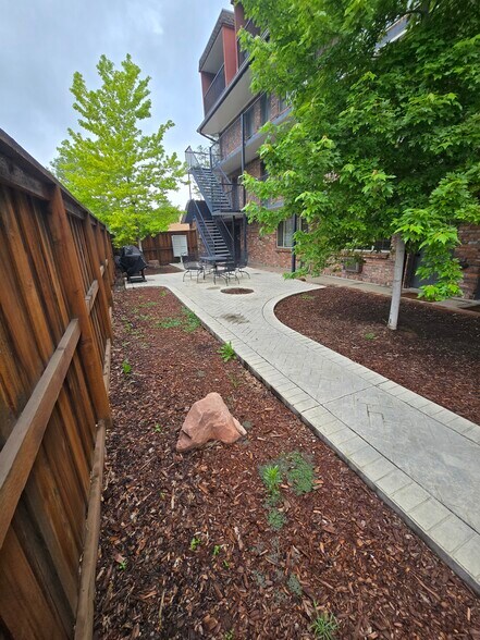 Courtyard - 30 Emerson St
