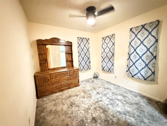 Building Photo - 2501 Shady Creek Ln