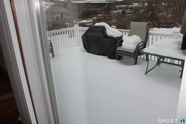 Building Photo - 14 Knollwood Dr