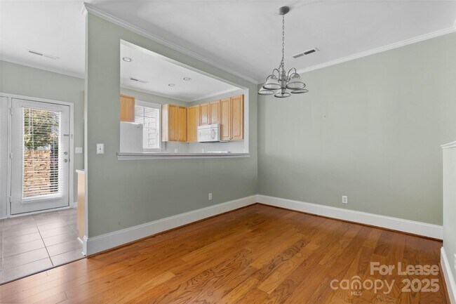 Building Photo - 11013 Dundarrach Ln