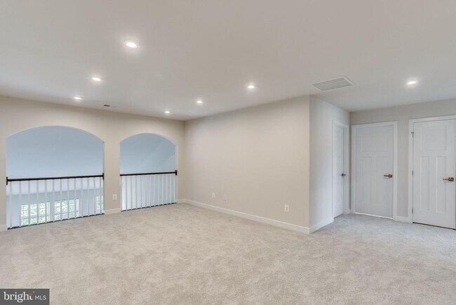 Building Photo - 2183 Hemlock Bay Rd