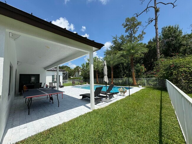 Building Photo - 15515 Whispering Willow Dr