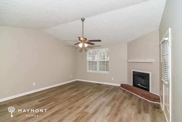 Building Photo - 105 Bradford Cir