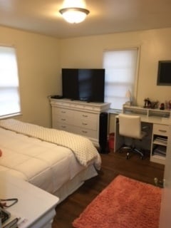 Building Photo - AVAILABLE JANUARY 2026 $2,200 AND IN AUGUS...