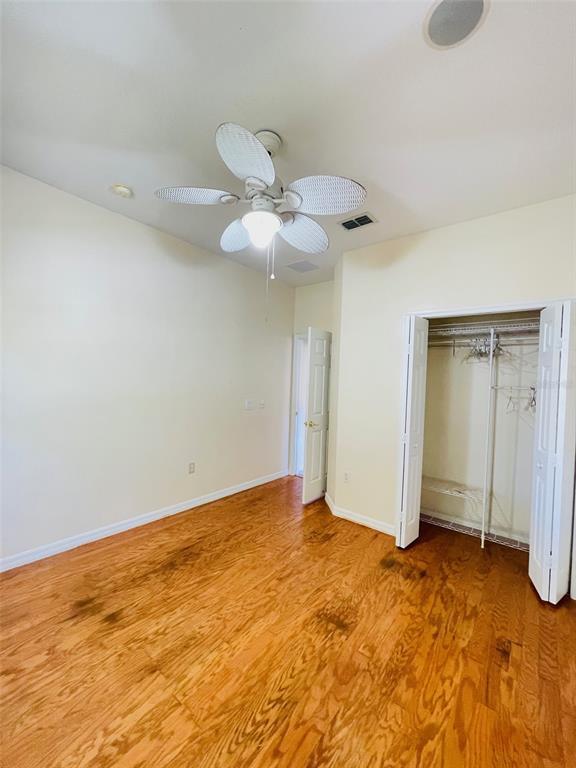 Building Photo - 935 Lascala Dr