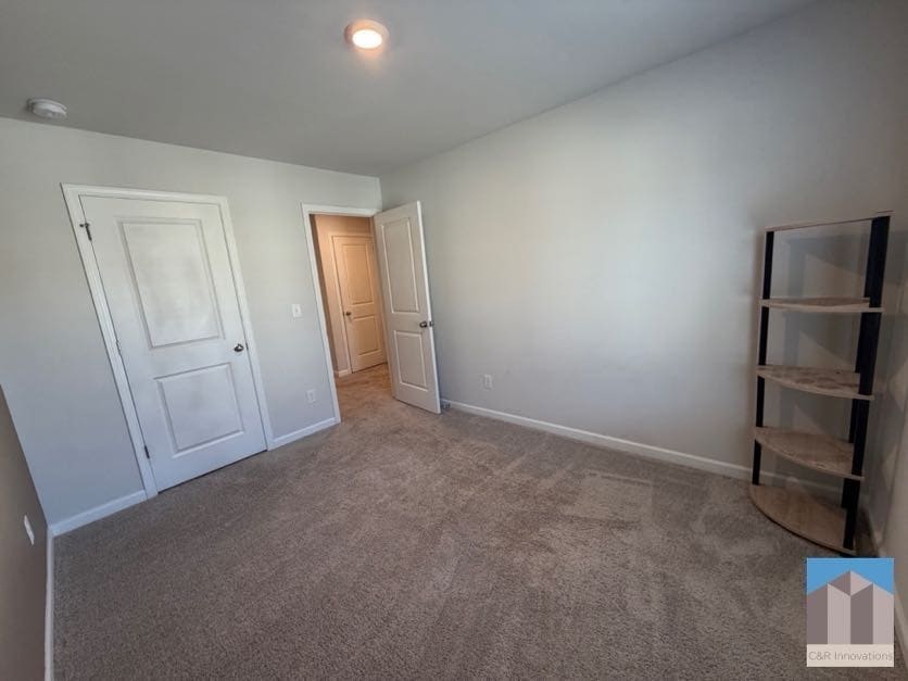 Building Photo - 7565 Knoll Hollow Rd