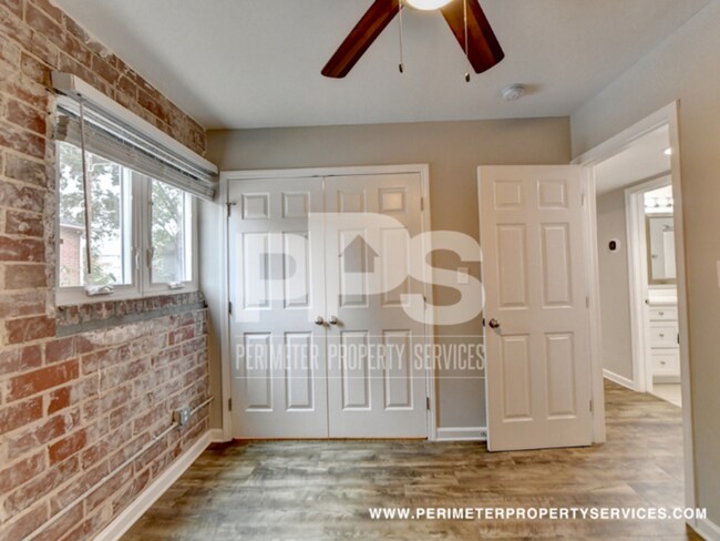 Building Photo - Old 4th Ward Flats New unit available! Com...