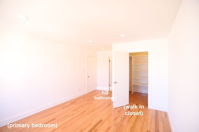 Building Photo - Bayview: Modern Townhome 4 bedroom 2 1/2 B...