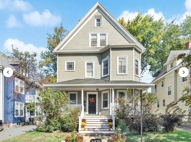 Building Photo - 22 Linden Rd