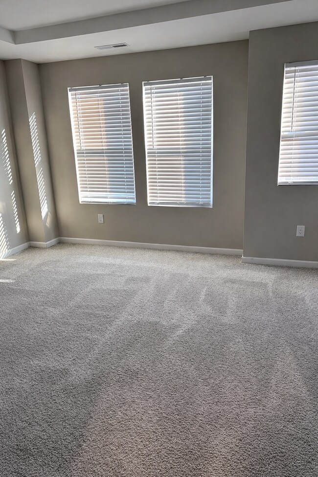 Building Photo - 1529 Kiln Ct