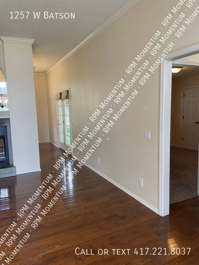 Building Photo - 1257 W Batson-