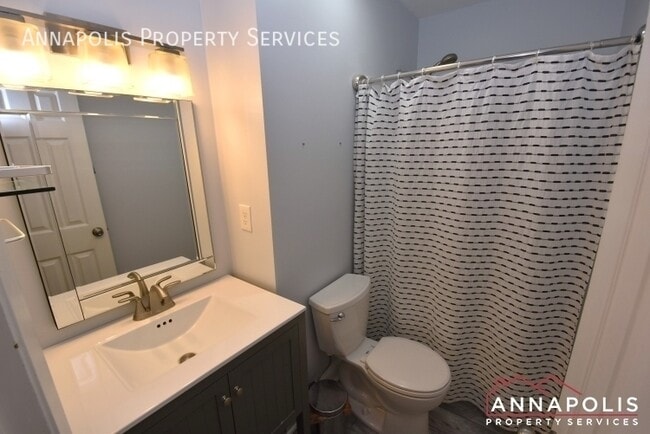 Building Photo - 700 Mt Alban Dr