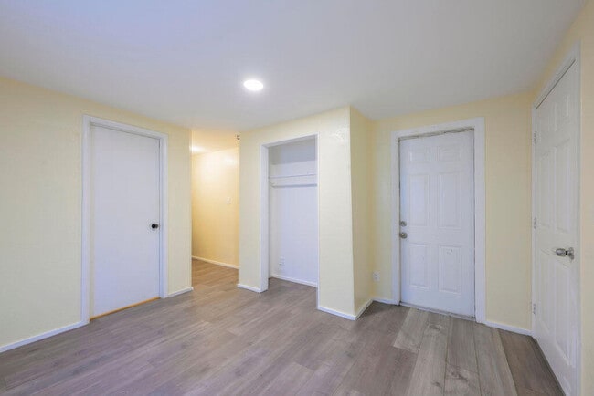 Building Photo - 3830 NE Indian River Dr