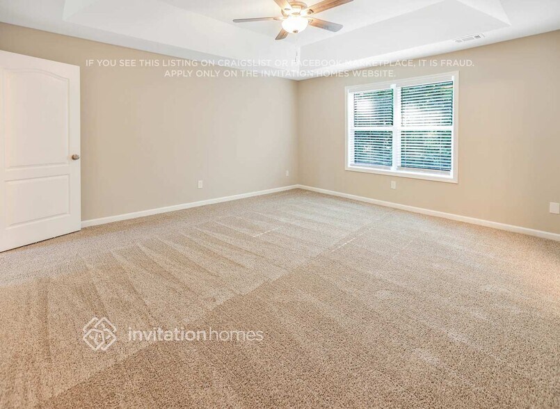 Building Photo - 159 Hawthorn Dr