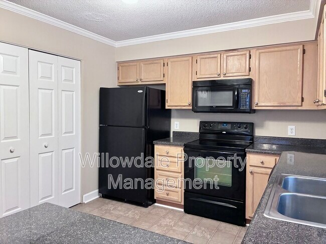 Building Photo - 4932 Harbour Towne Dr