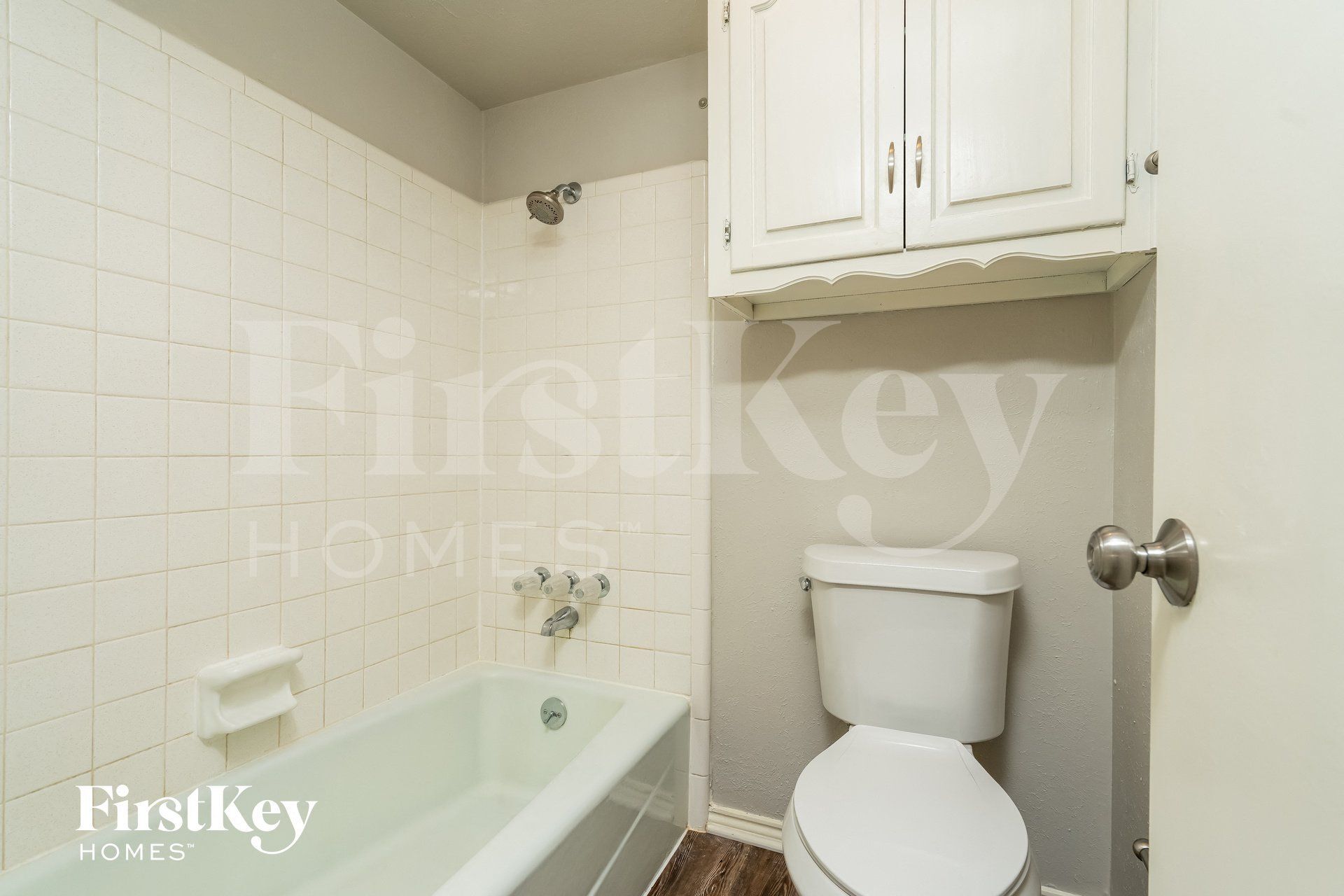 Building Photo - 635 Truman Ct