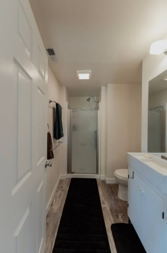 Building Photo - 9810 NE 3rd St