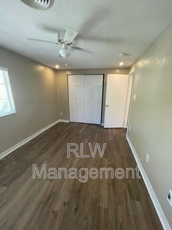 Building Photo - 206 Osceola Ave