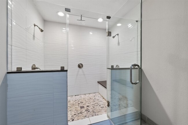 Building Photo - 11280 Braes Forest Dr