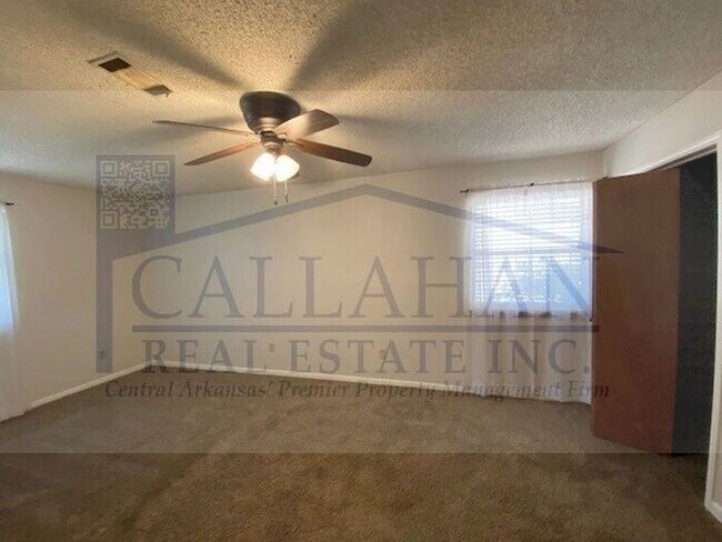 Building Photo - Jacksonville 3 Bedroom Home