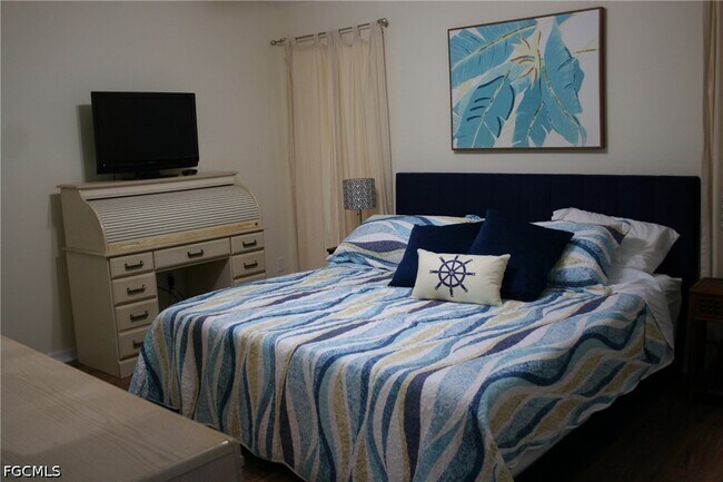 Building Photo - 2300 Valparaiso Blvd