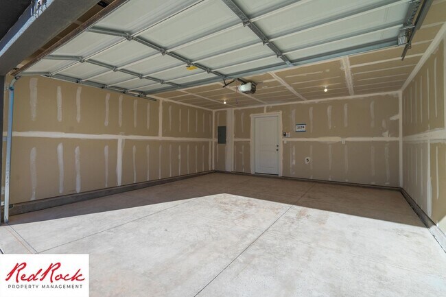 Building Photo - 3 Bedroom Smart Home in Long Valley with Resort-Style Amenities