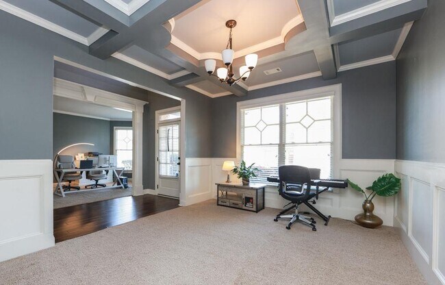 Building Photo - 4669 Sierra Creek Dr NE