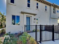 Building Photo - 5301 E Commerce Way