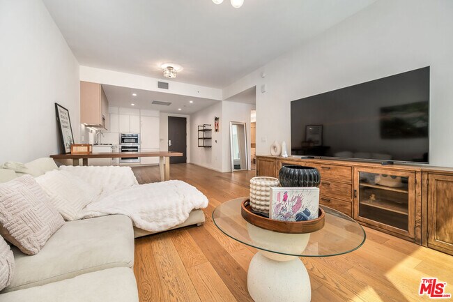 Building Photo - 877 Francisco St