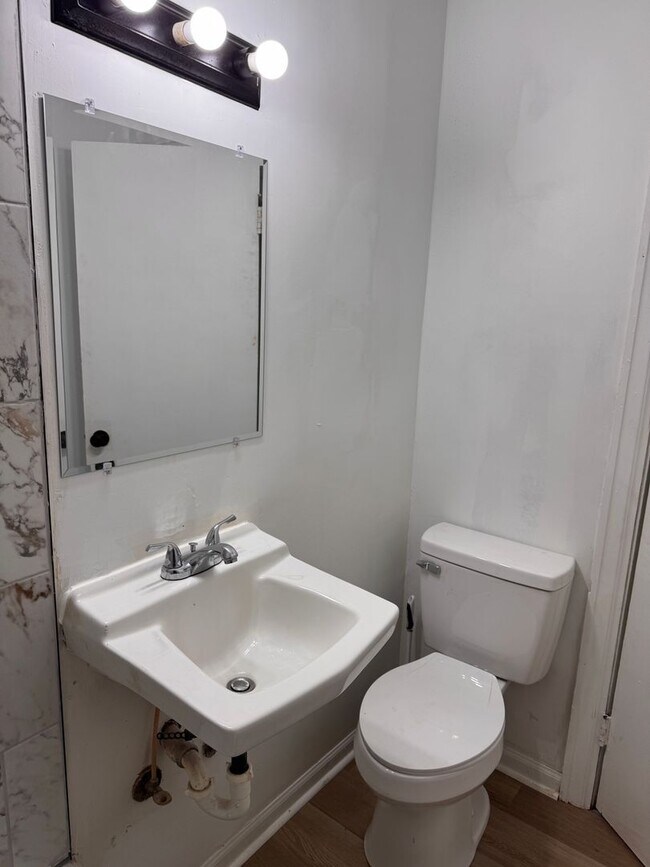 Building Photo - 4641 Shula Dr