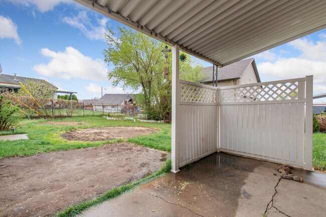 Building Photo - This charming, 4 bedroom 2 bath updated bungalow in the heart of Ogden for $2150 a month