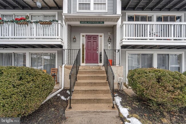 Building Photo - 151 Kenwood Dr