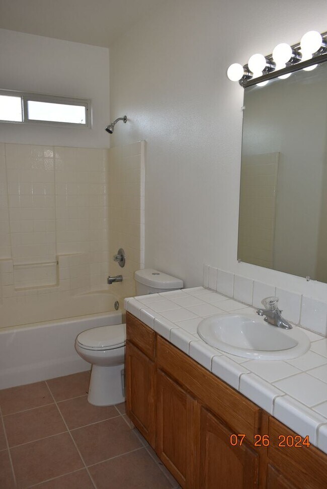 Building Photo - Charming Single-Family Home in Prime Location!