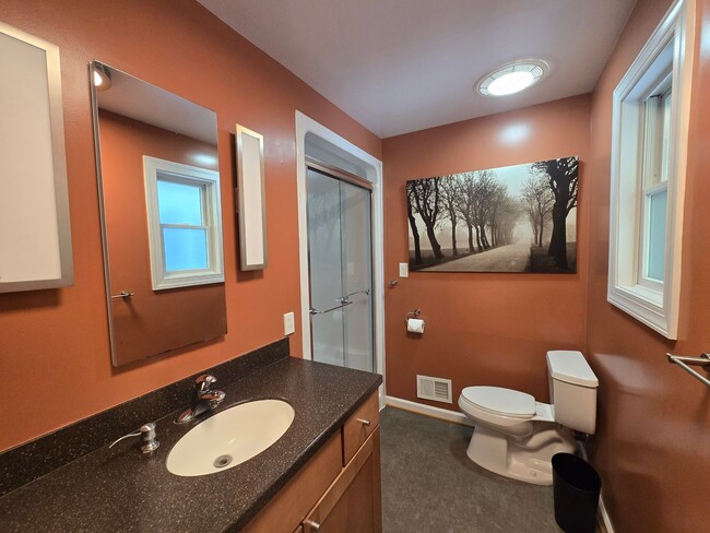 Building Photo - Design and Uniquity Radiate in this Centra...
