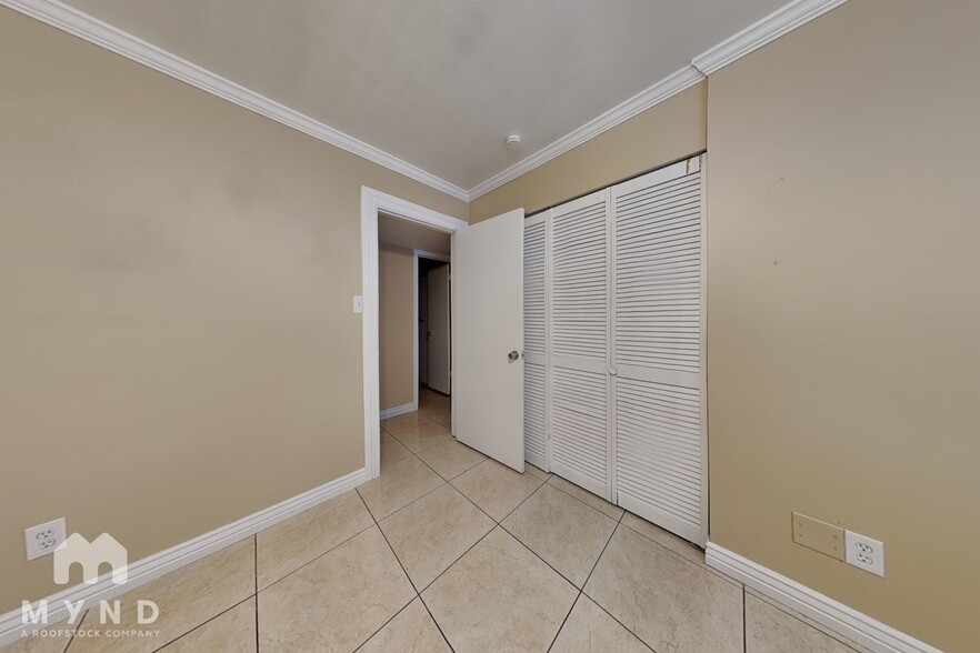 Building Photo - 6314 N 30th Dr